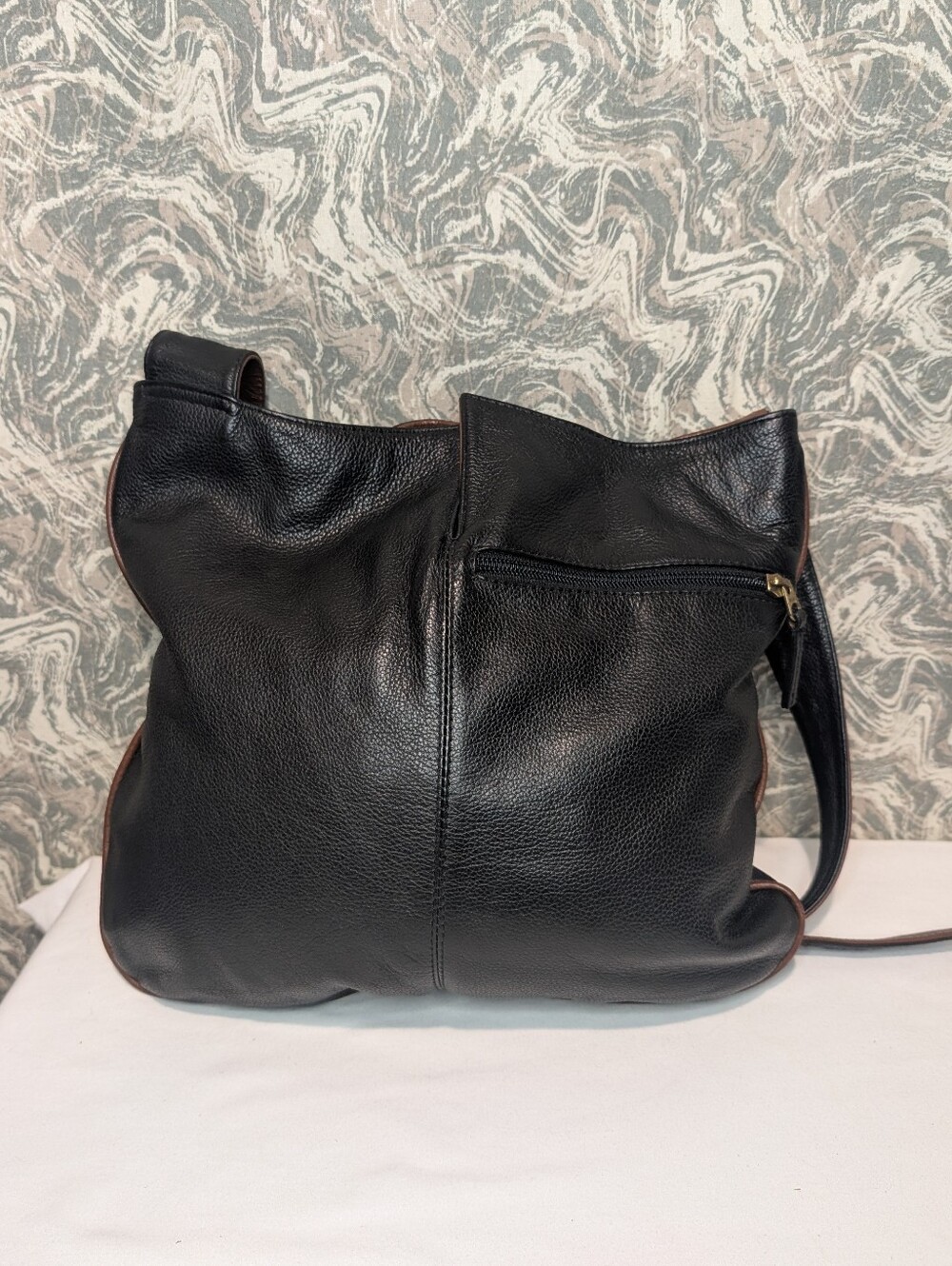 Orvis Leather Pebbled Leather Crossbody Bag